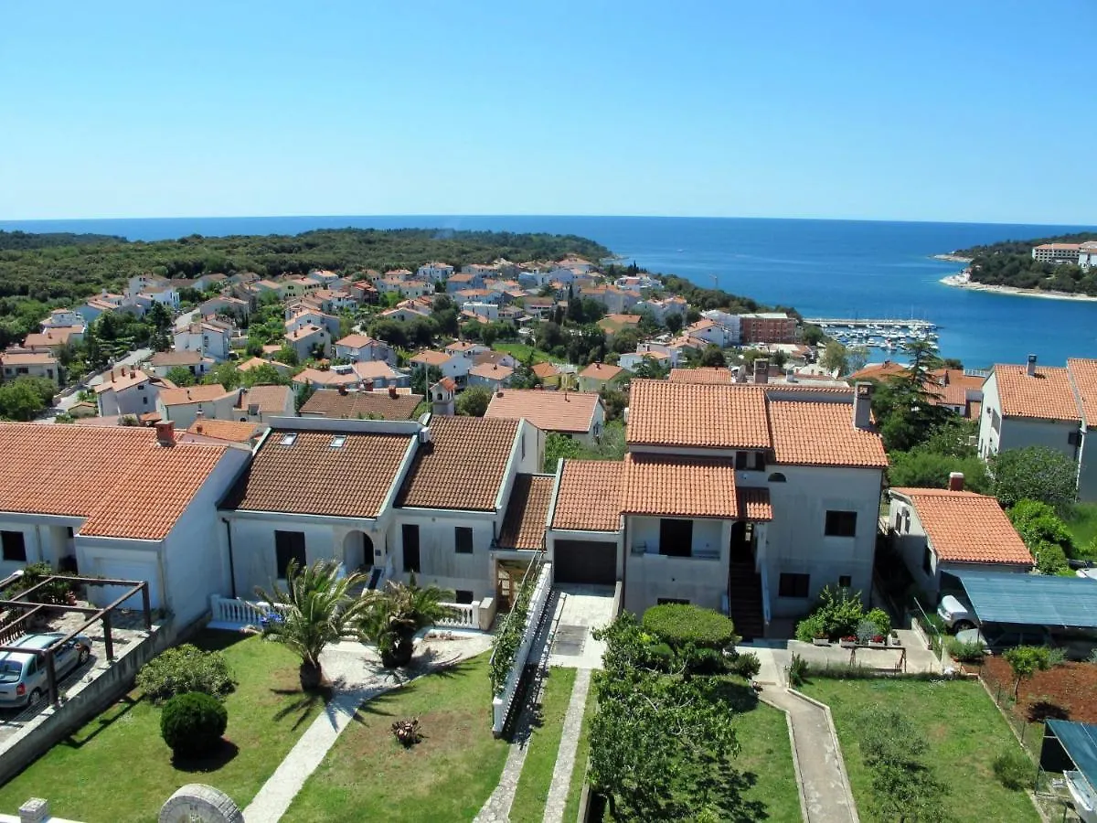 Apartment Villa Ursa - PUL320 Pjescana Uvala 0*,  Croazia