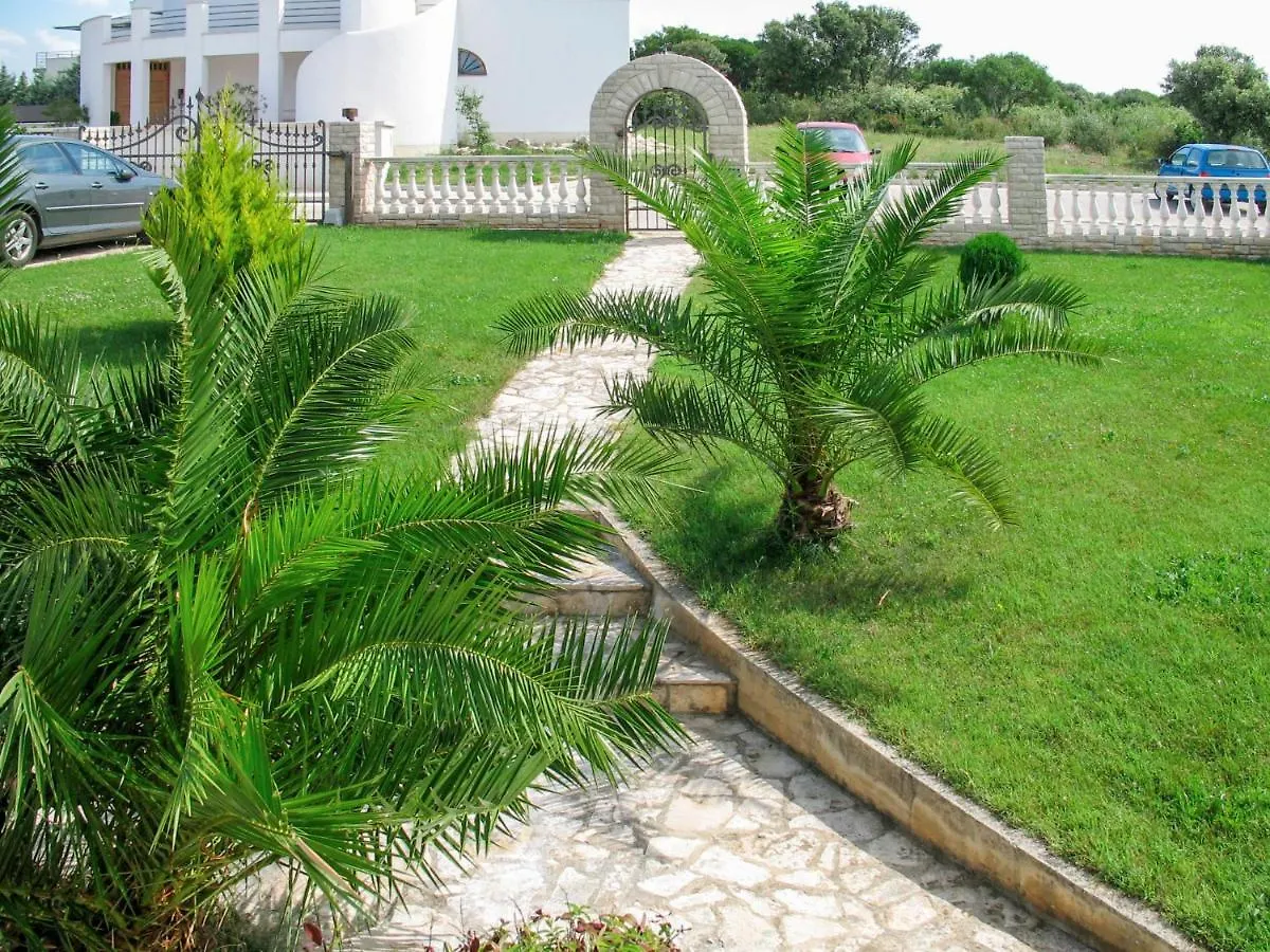 Apartment Villa Ursa - PUL320 Pjescana Uvala